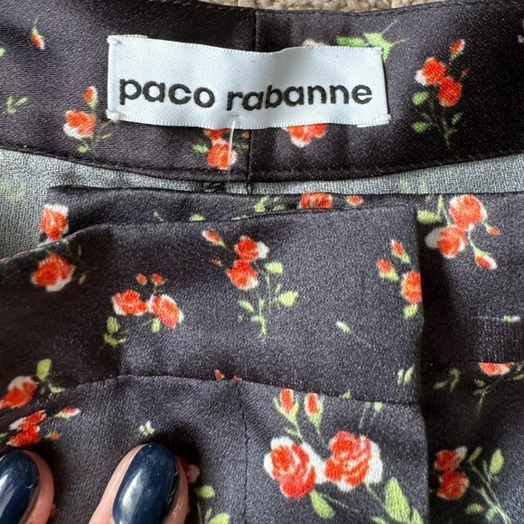 Paco Rabanne- Black Silk Floral Ruffle Mini Shorts - Picture 6 of 9